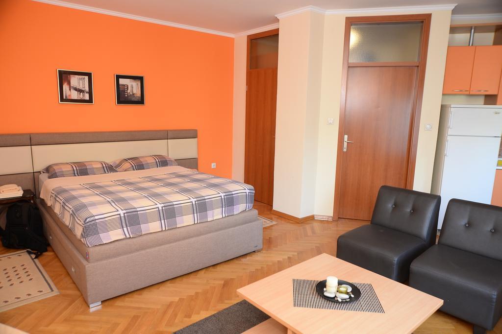 Exclusive Central Apartments Skopje Exteriör bild