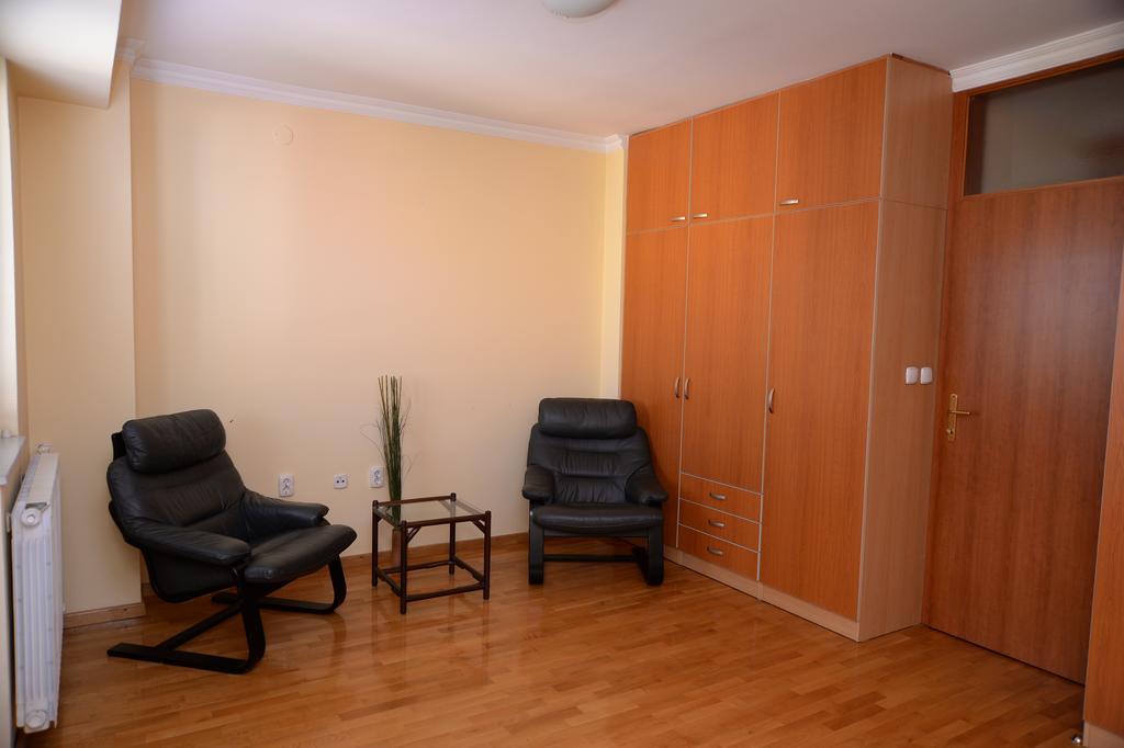 Exclusive Central Apartments Skopje Exteriör bild