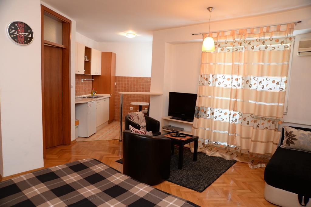 Exclusive Central Apartments Skopje Exteriör bild