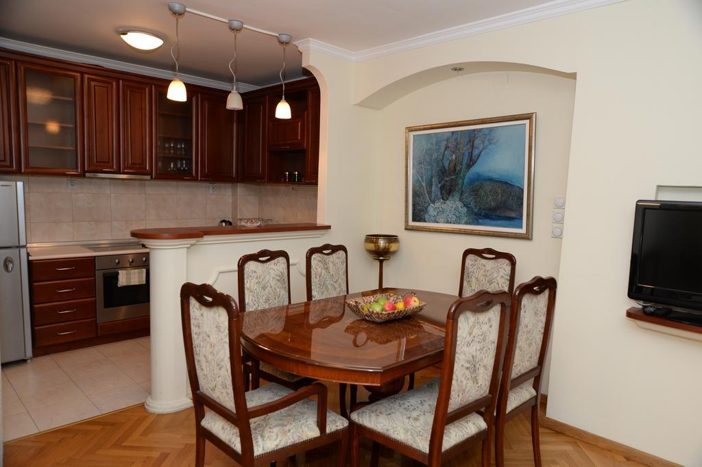 Exclusive Central Apartments Skopje Exteriör bild